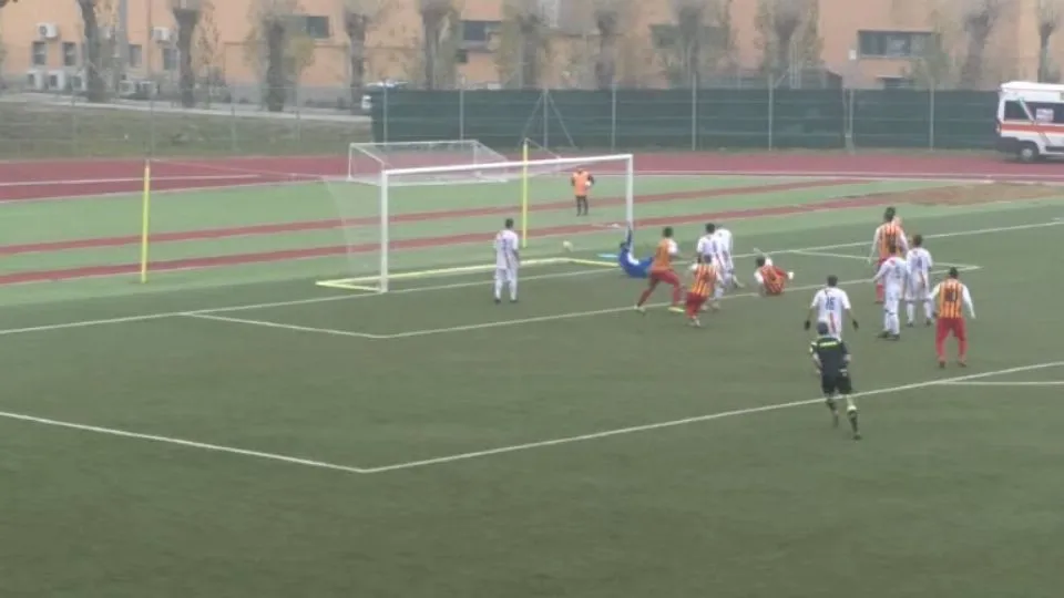 Il gol di Ferraro per il momentaneo 0-1
