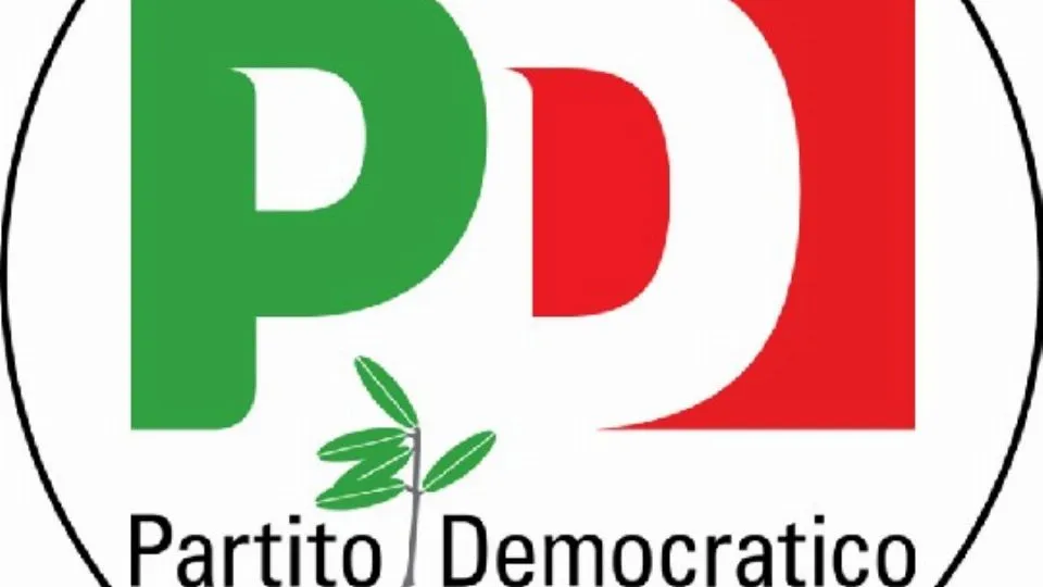 PD

