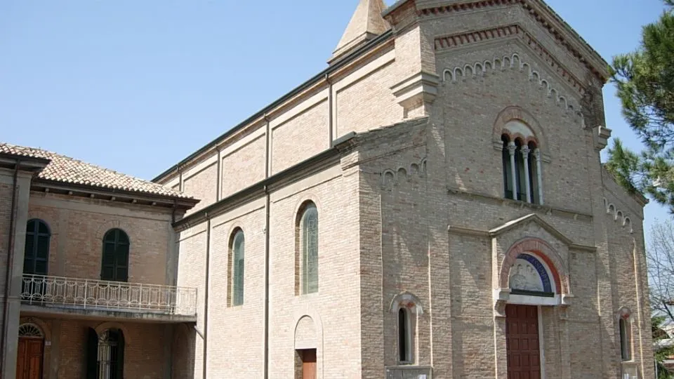 la chiesa di Scacciano
