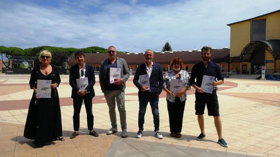 la conferenza di presentazione