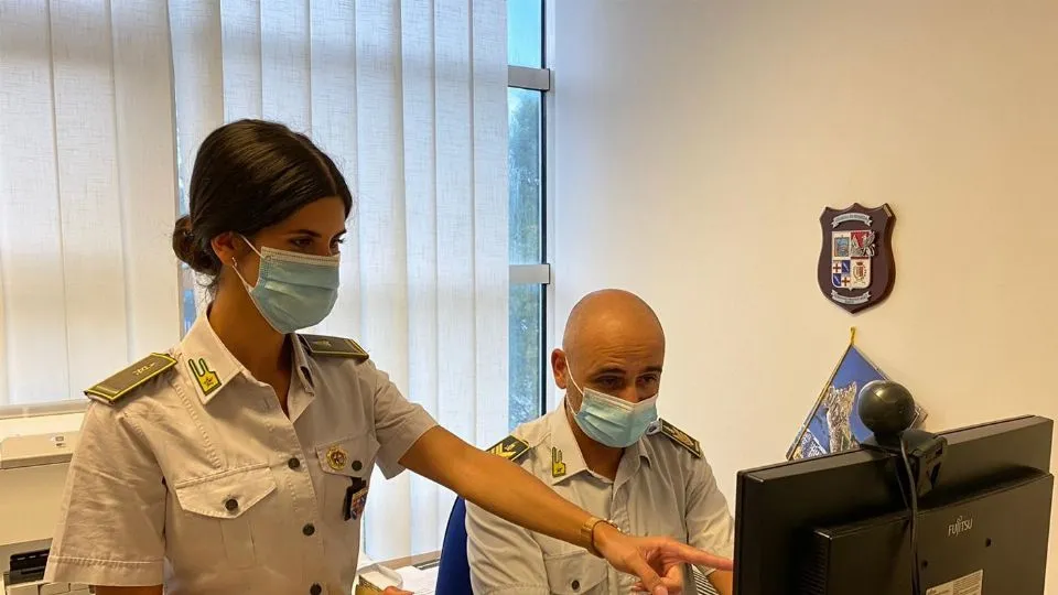 le fiamme gialle al lavoro
