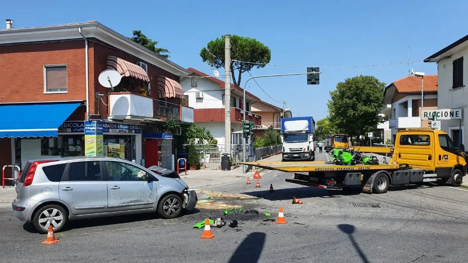 i mezzi incidentati @Adriapress