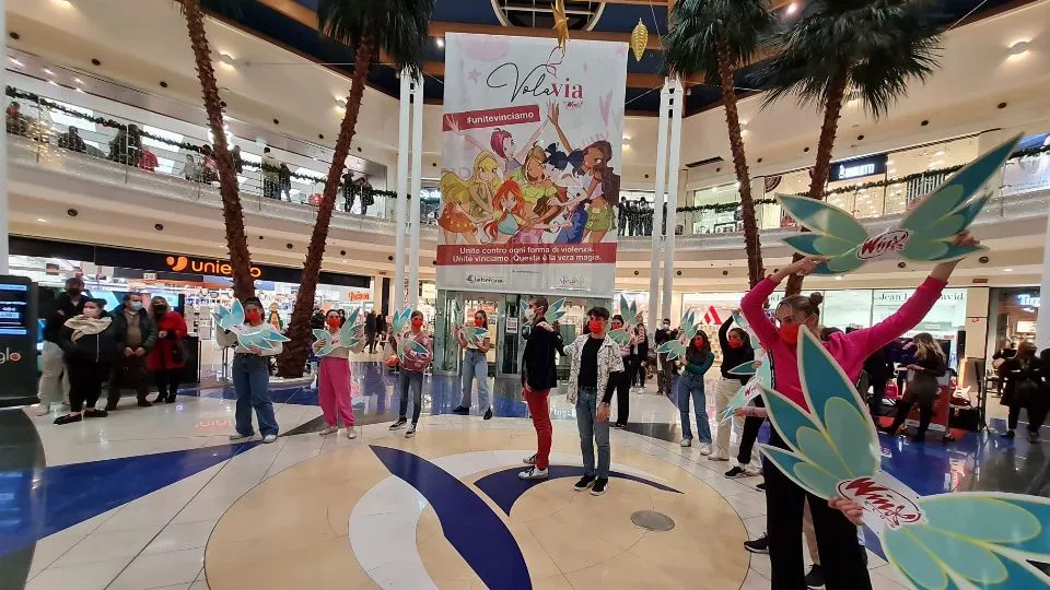 il flash mob per i 16 anno de Le Befane
