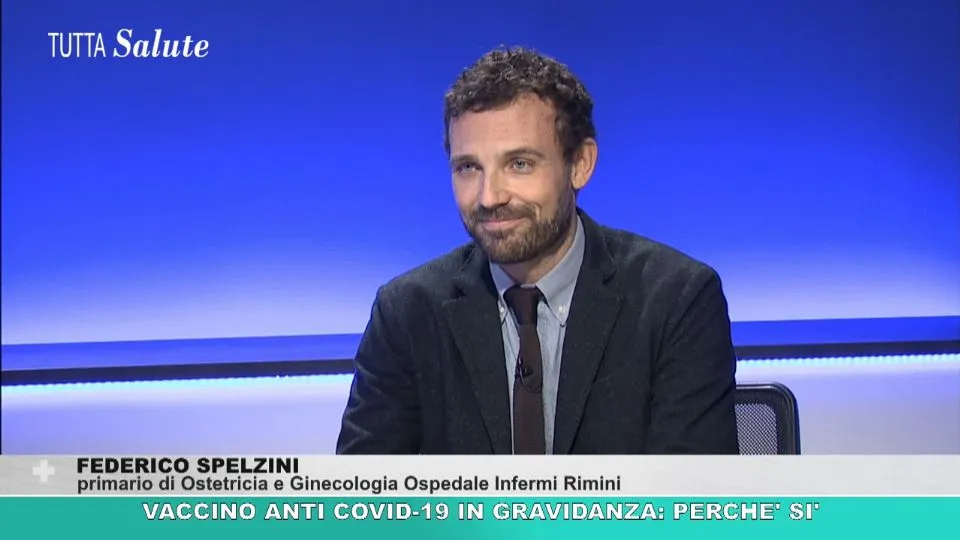 Il Dottor Federico Spelzini nello studio di Tutta salute