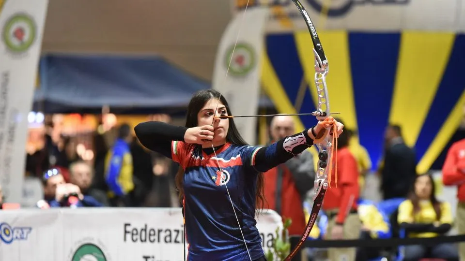 L’azzurrina Eleonora Meloni, oro assoluto arco nudo ai Tricolori Indoor di Rimini
