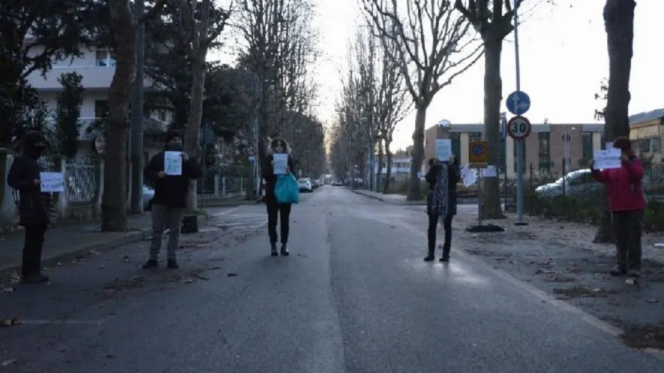 la protesta sul posto