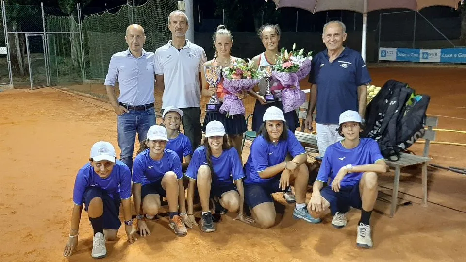 Le finaliste del’Open con i ball-boys