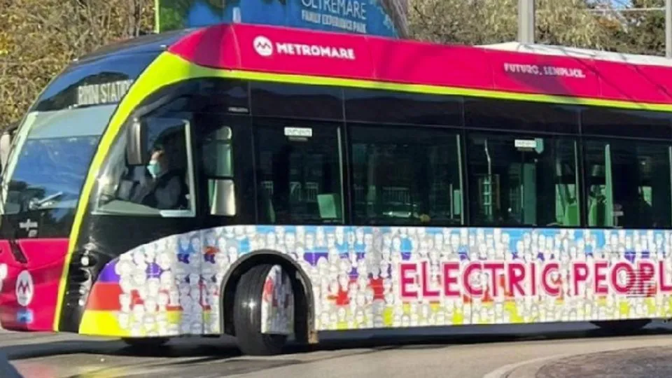 un mezzo del metromare