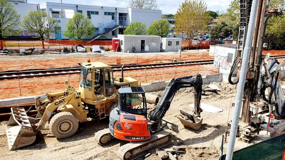 il cantiere dove è avvenuto l’incidente mortale (Adriapress)