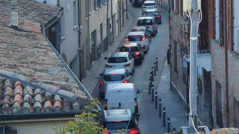 traffico su Via Ducale