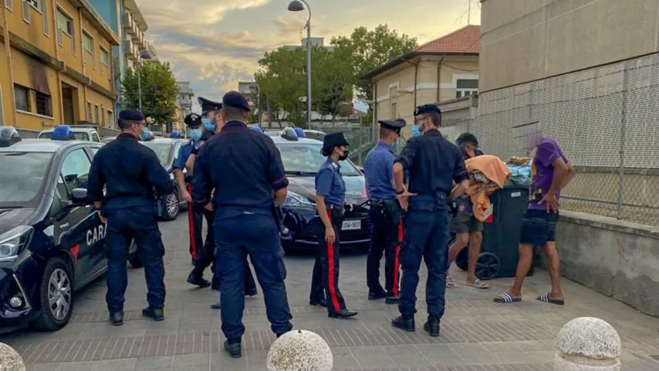 alcuni controlli dei carabinieri
