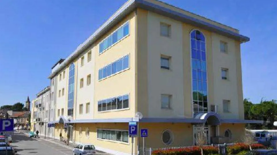 la casa di cura Montanari
