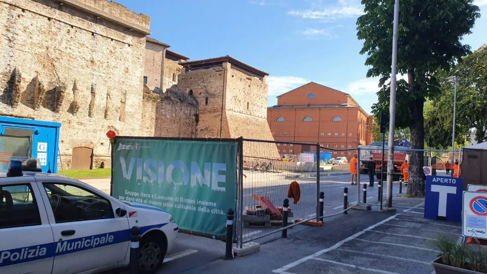 una parte di piazza Malatesta
