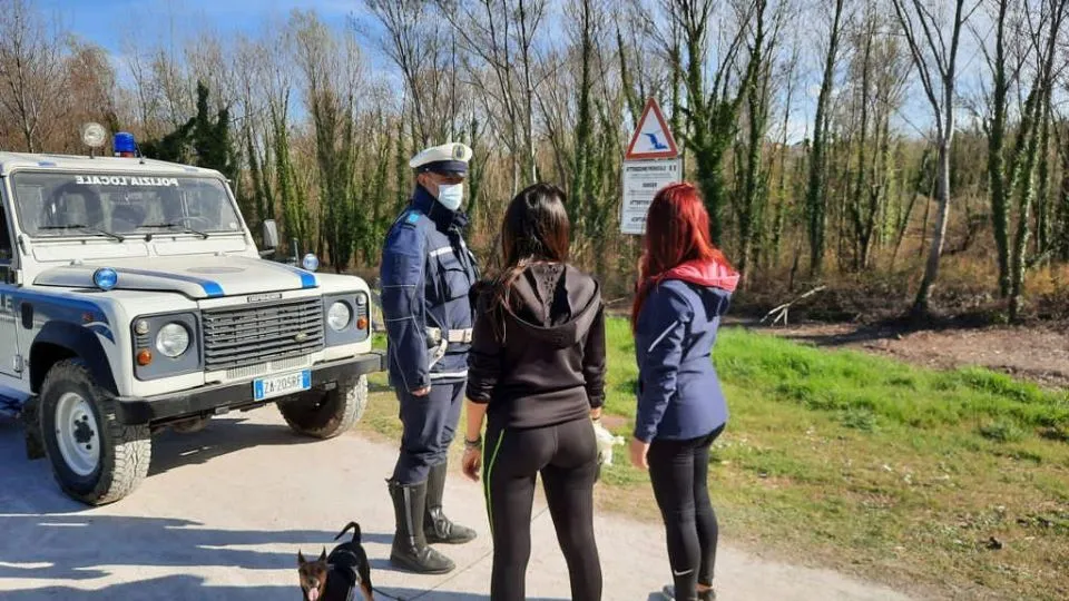 due ragazze fermate per un controllo nell’Oasi del Conca