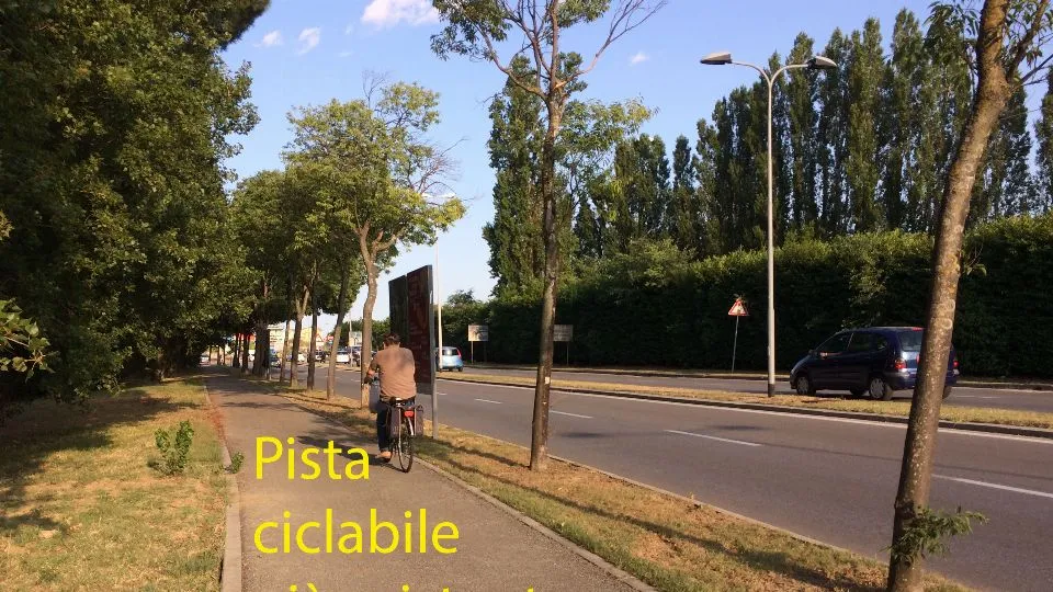 la pista ciclabile esistente
