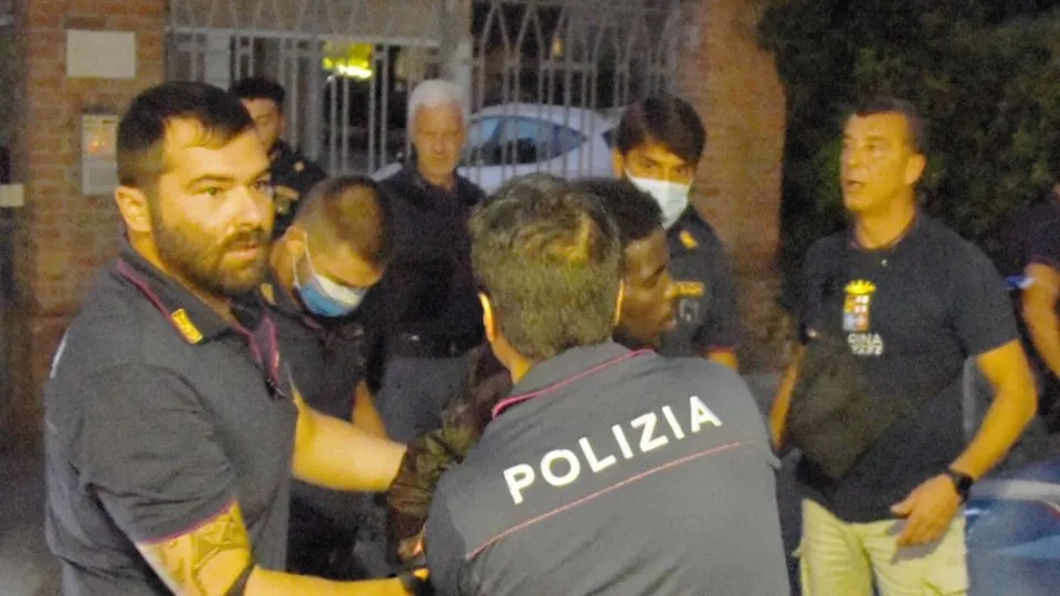 l’arresto di Somane Duula (foto Migliorini)
