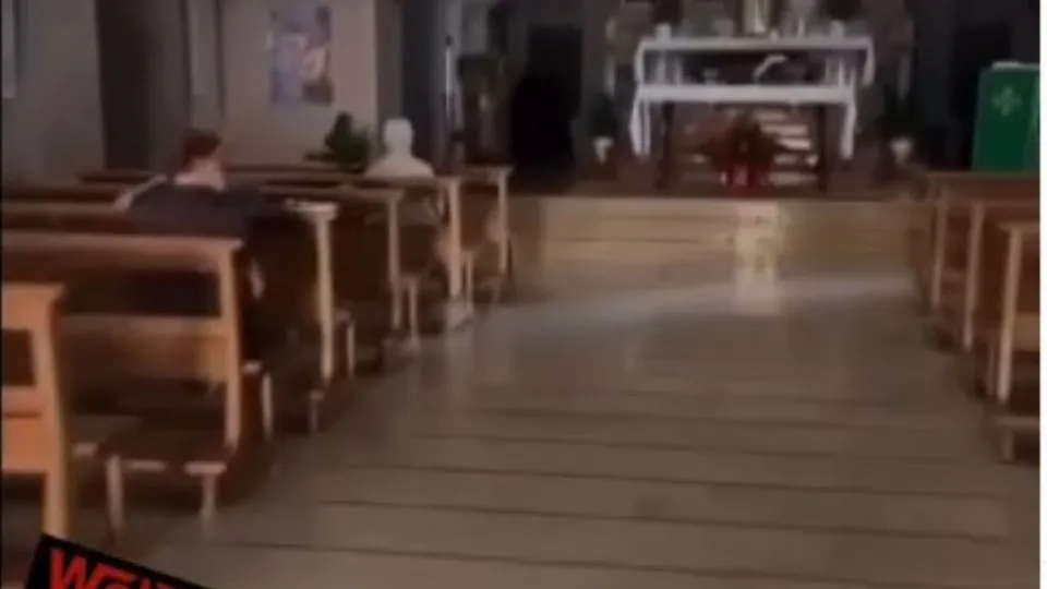 un frame del video
