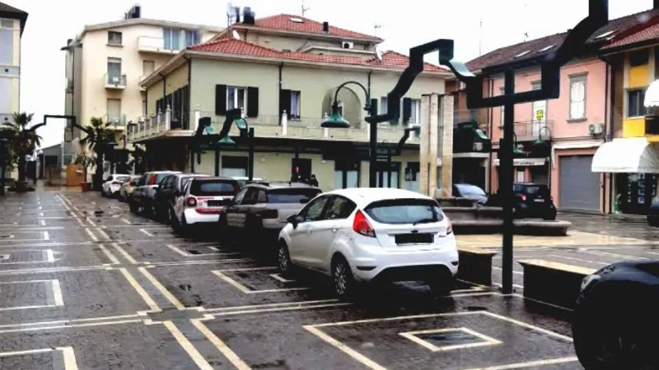 Piazza Pascoli a Viserba (da Mario Erbetta)
