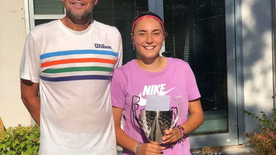 Paolo Pambianco premia Evelyn Amati