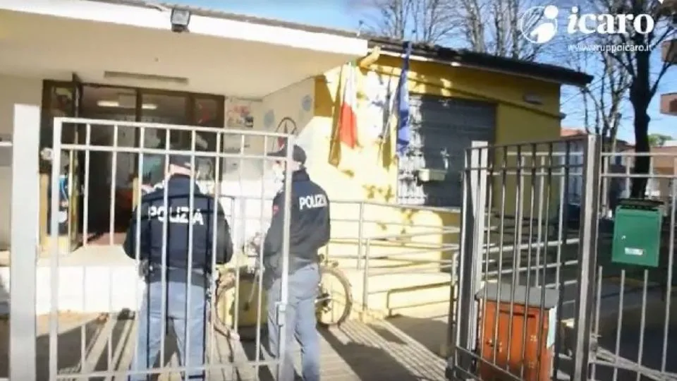 la Polizia alla scuola Ronci
