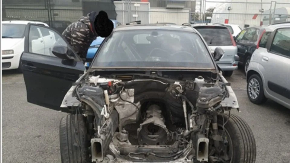 La Bmw Serie 1 senza motore
