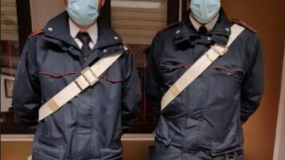 i Carabinieri e i gattini