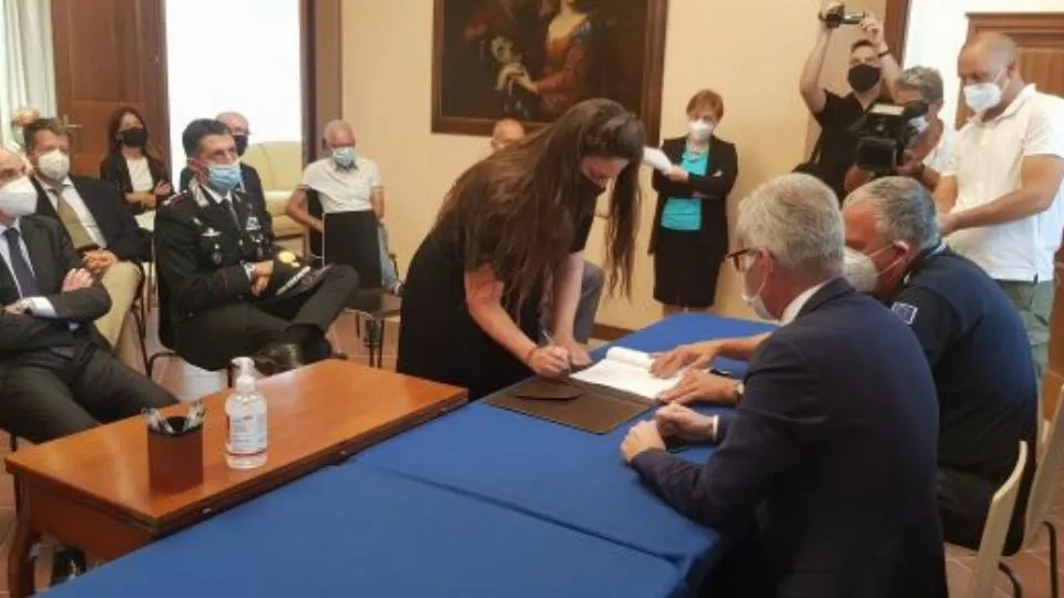 la firma del protocollo