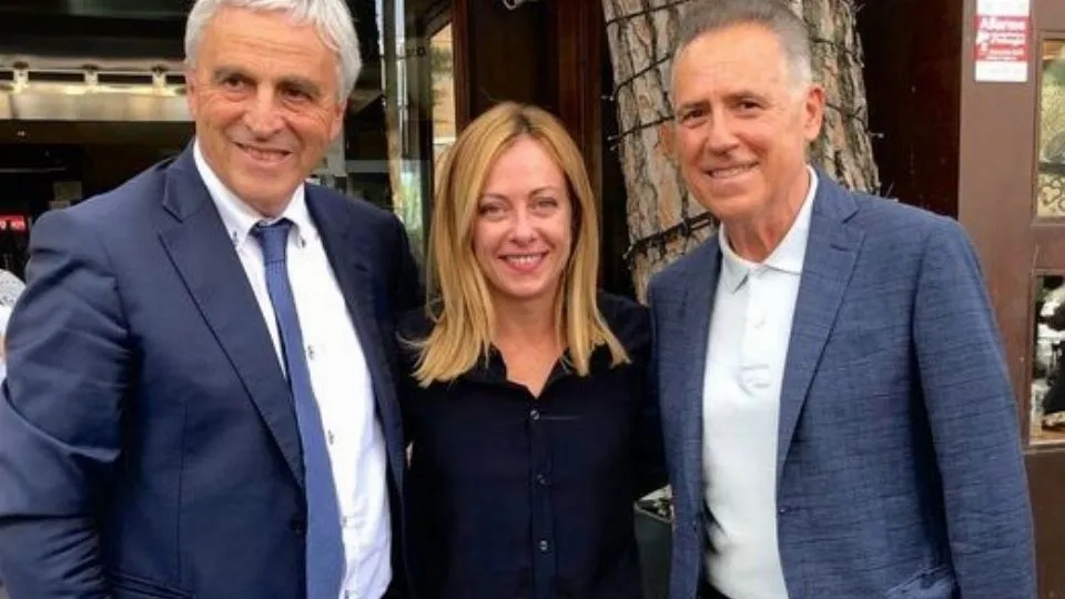 Giorgia Meloni col candidato Ceccarelli e il capolista Renzi
