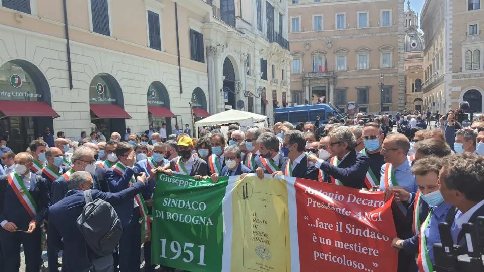 la manifestazione Anci a Roma con il sindaco Gnassi in prima fila