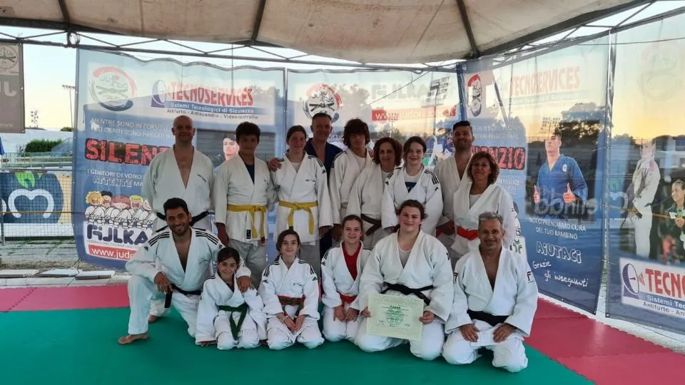 Foto di gruppo della sezione Judo Polisportiva Riccione