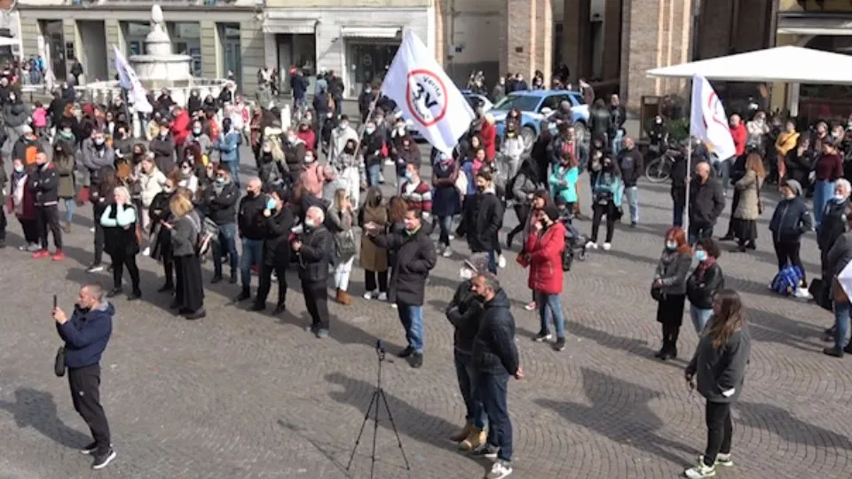 la manifestazione