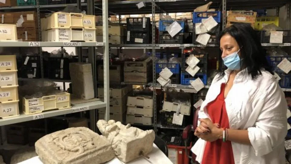 Renata Tosi nel Museo 
