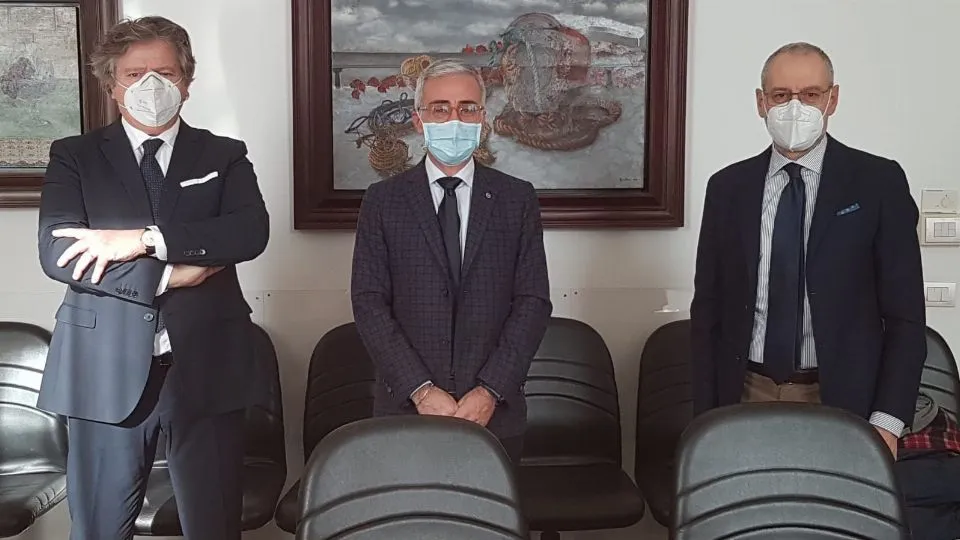 Il prefetto Forlenza tra Gianni Indino e Mirco Pari