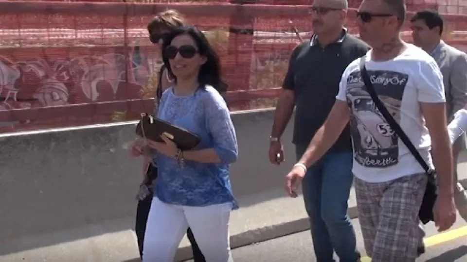 la Tosi nella visita “incriminata” sul cantiere TRC
