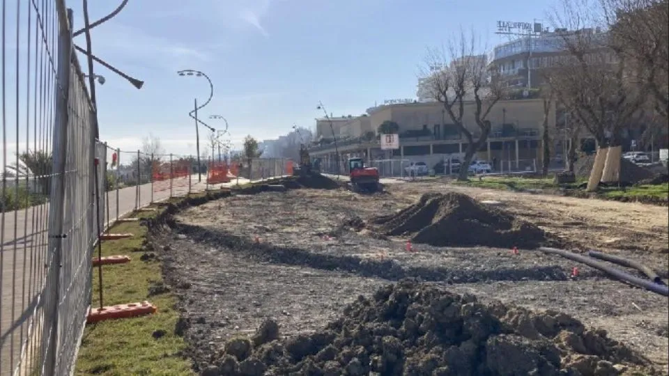 i lavori nel tratto piazzale Kennedy-piazzale Fellini