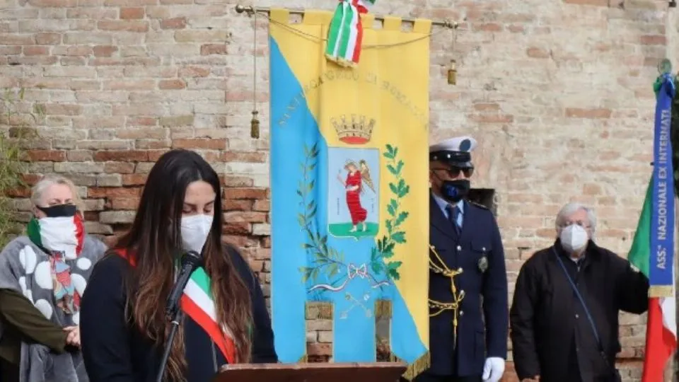 la cerimonia a Santarcangelo