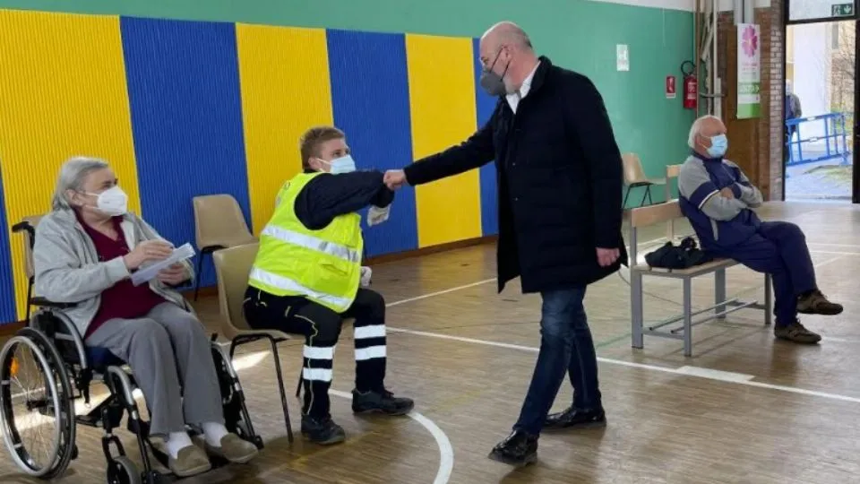 Bonaccini al nuovo centro vaccinale di Budrio
