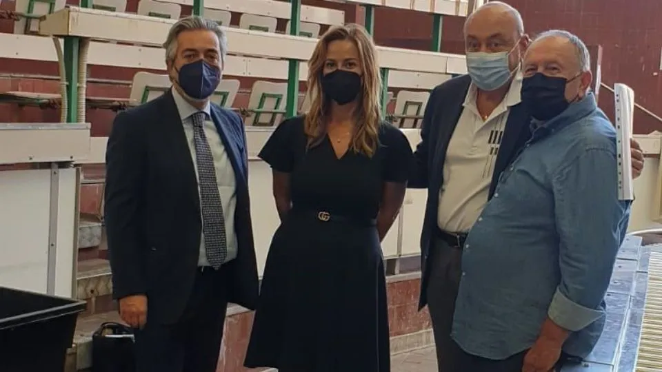 il sottosegretario in visita alla mercato del pesce