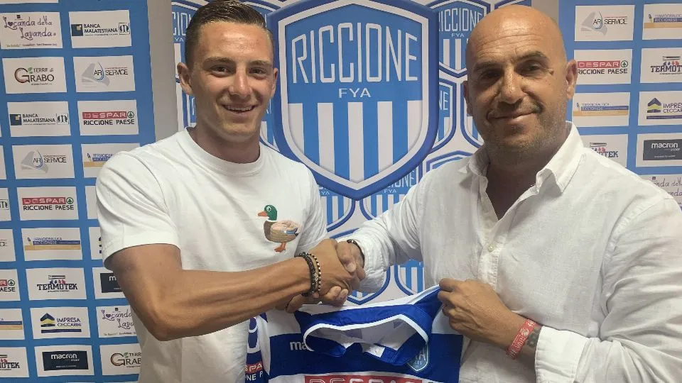 Michael Ceccarelli e il dg Luca Carangelo