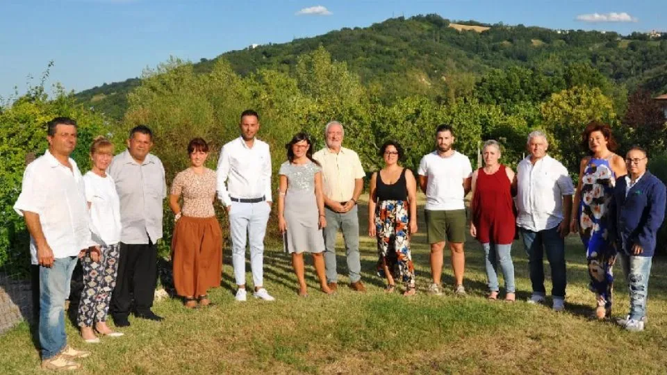 foto di gruppo per la Lista Torri Unite