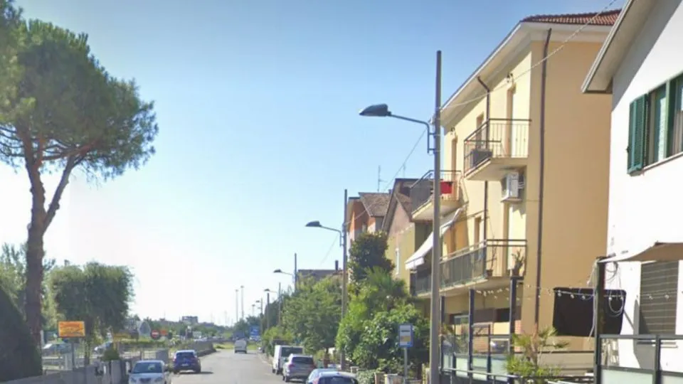 via Tosca
