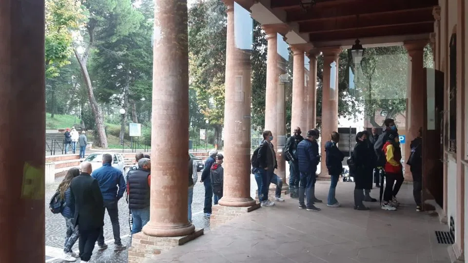 coda per entrare al museo del Sic