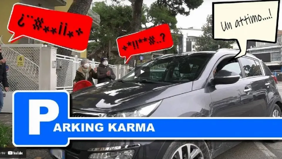 un frame del video
