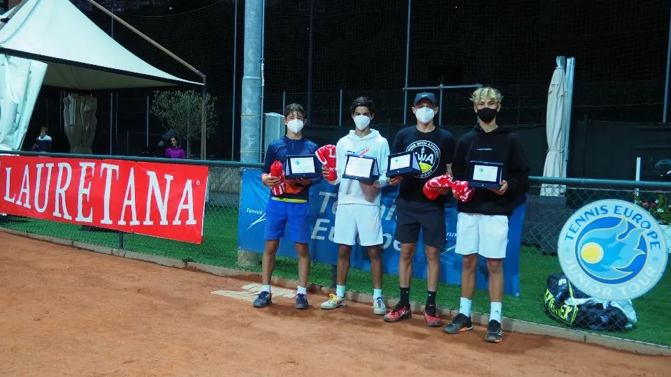 Lorenzo Carboni e Daniele Rapagnetta vincono il torneo Under 16
