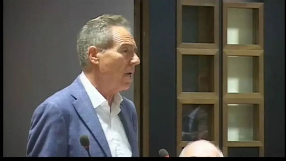 Gioenzo Renzi in aula