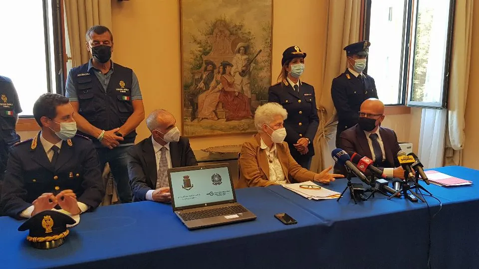 la conferenza stampa di Procura e polizia in prefettura