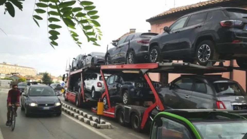 il camion ‘fuori posto’
