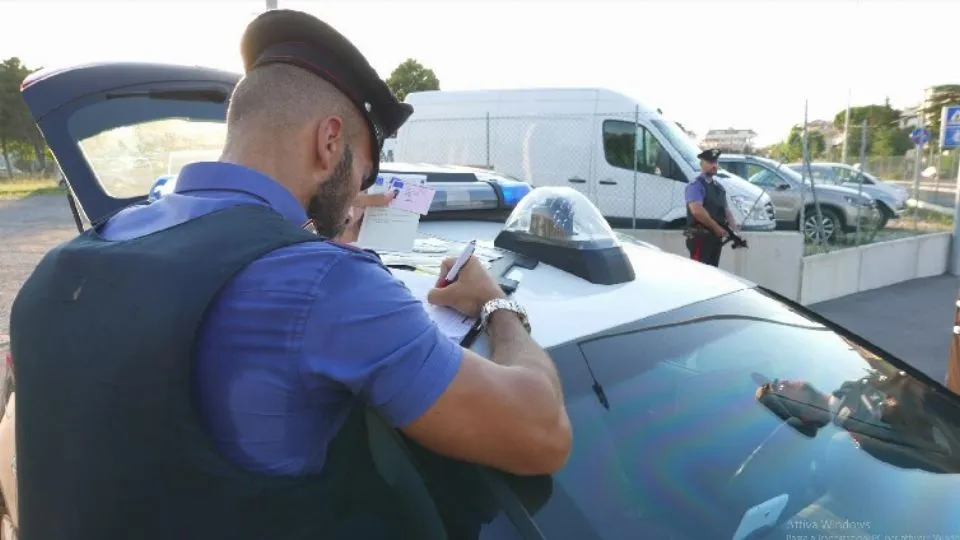 un controllo dei carabinieri (repertorio)