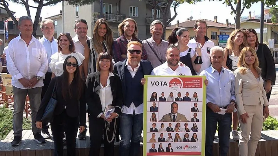 foto di gruppo per Noi Amiamo Rimini