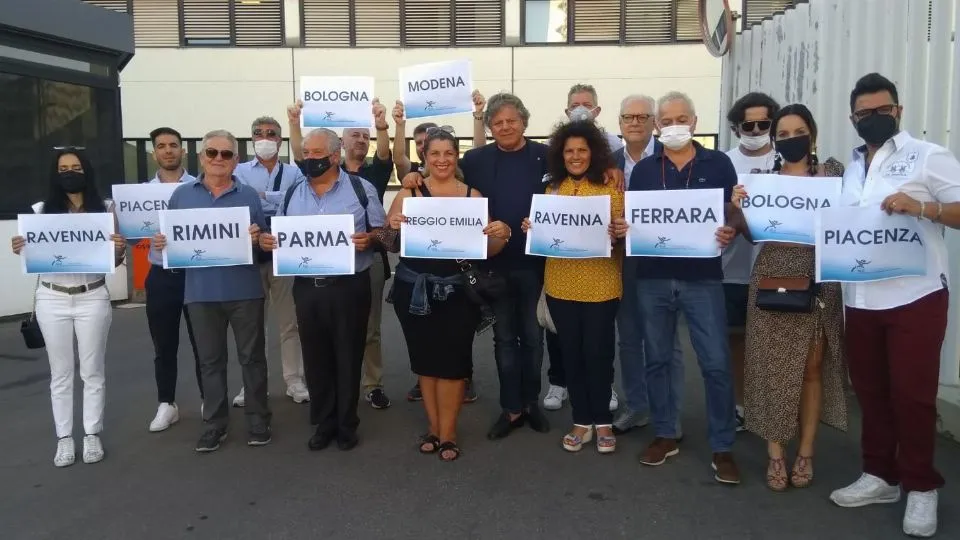 il presidio Silb davanti alla sede Rai di Bologna